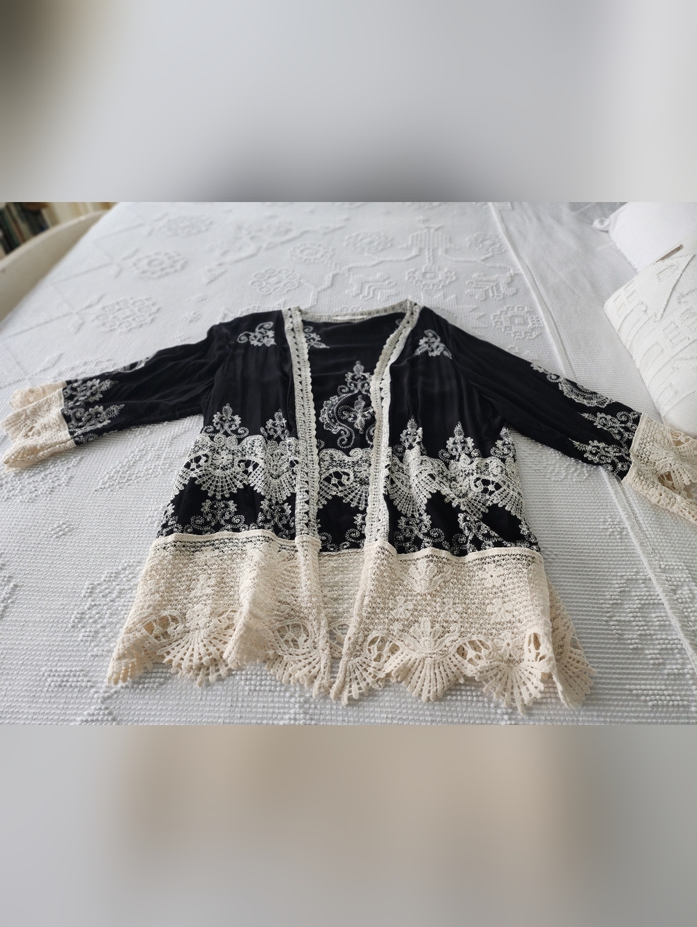 Solitaire Black and Cream Lace-Trimmed Open Cardigan